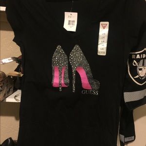 BNWT GUESS “stilettos” tee